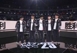 LPL上演绝望一幕！解说现场痛哭，二路哀声一片，真正的末日来了