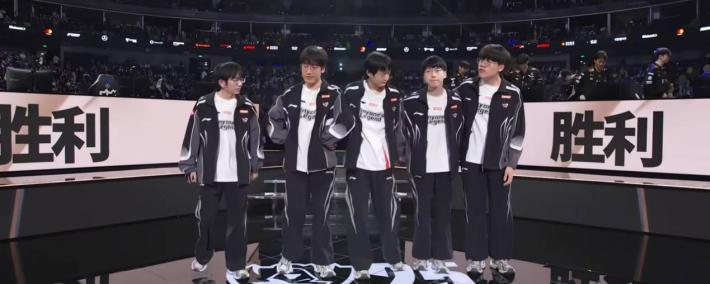 LPL上演绝望一幕！解说现场痛哭，二路哀声一片，真正的末日来了