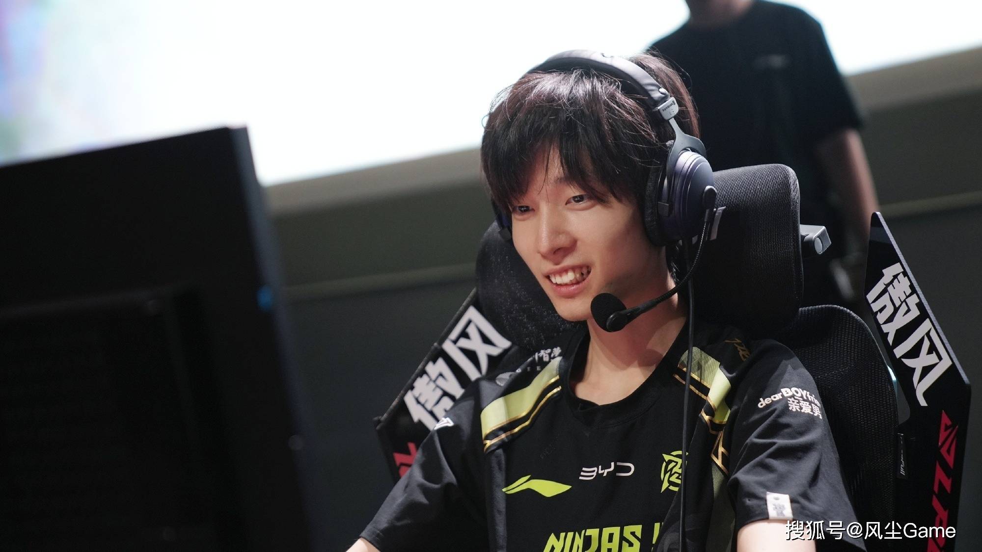 LPL世界赛陪练阵容曝光!世界冠军教练带队,三C均出自涅槃组