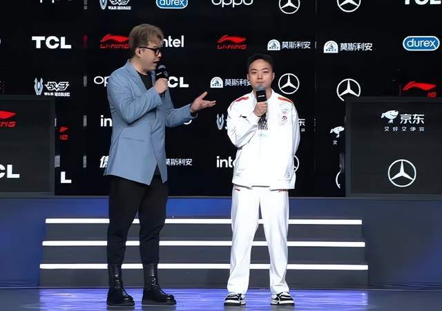 LOL世界亞(yà)军暗示退役,賽(sài)后采访粉丝炸锅,刚赢比賽(sài)搞隊(duì)友心态?