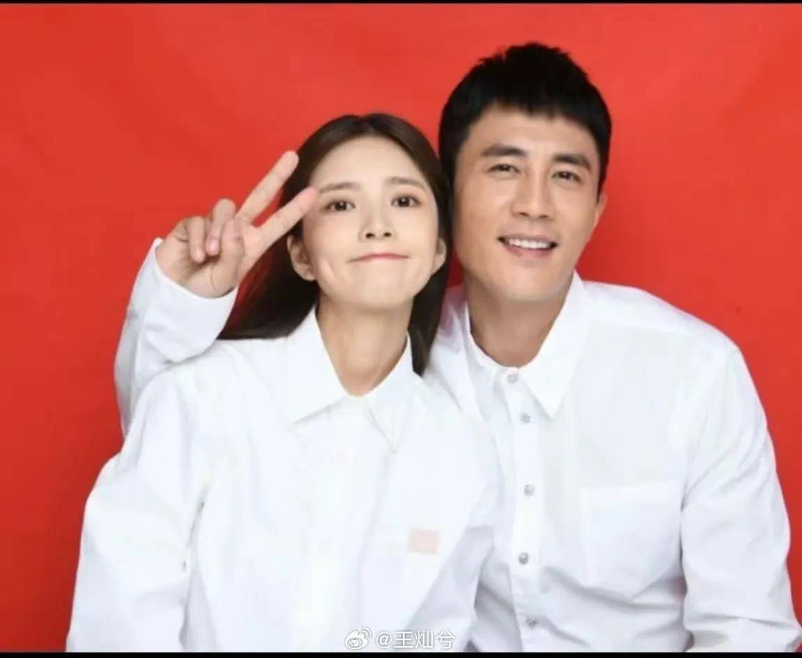 杜淳(chún)老婆王灿兮发文稱(chēng)自(zì)己不是宋(sòng)慧乔的(de)替(tì)身网友(yǒu)：又(yòu)自(zì)己买热搜了