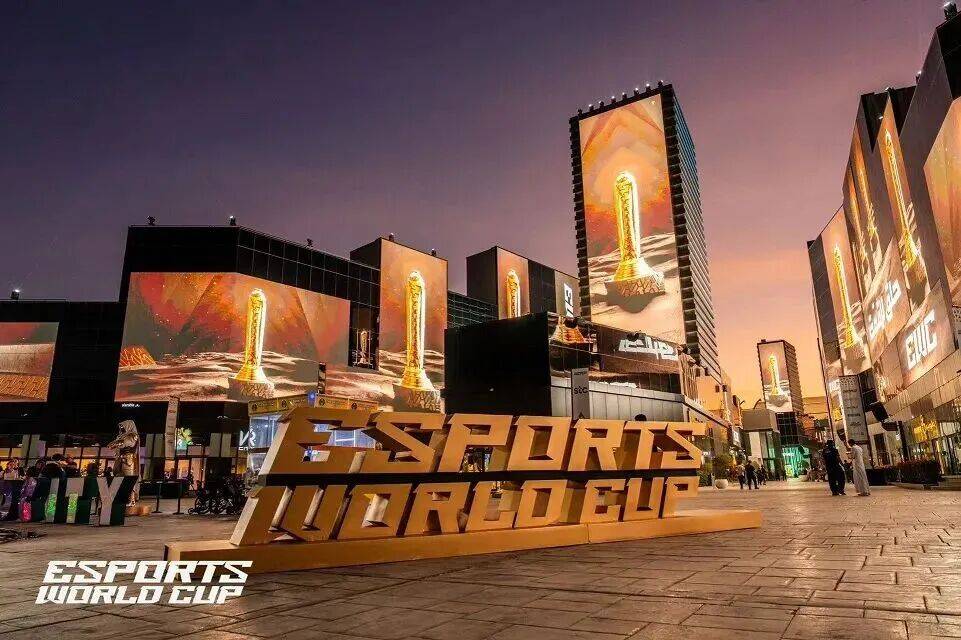 中国电竞聚力生态出海,CF用一届电竞世界杯“造船”远航 | 电竞观察