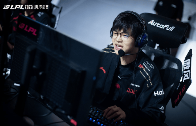 LPL冒泡赛:IG能否(fǒu)逆(nì)袭?TES能否(fǒu)保住优势?