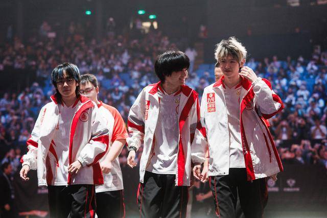 AG4-3KSG,一诺直言压力大,大帅优美中国话,流浪句号想屠狼