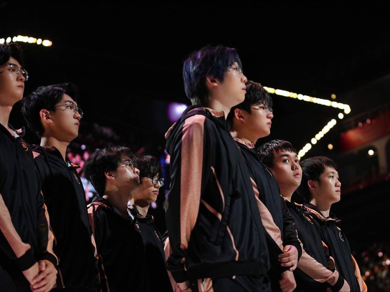 KPL转会期(qī)網(wǎng)傳(chuán)新瓜(guā):新資(zī)本(běn)投資(zī)RNGM,大(dà)概率鎖(suǒ)定傳(chuán)奇教练久哲