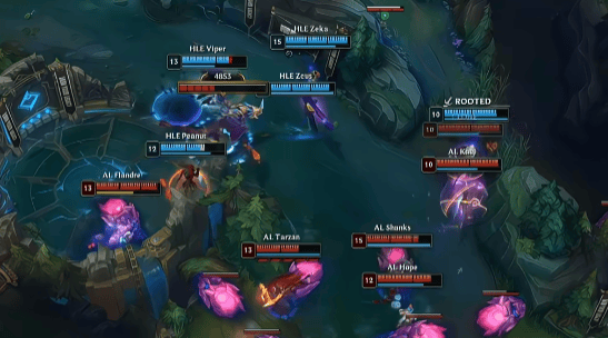 LOL赛事精彩博弈,这款(kuǎn)游戏开启三(sān)國(guó)策略新征(zhēng)程(chéng)