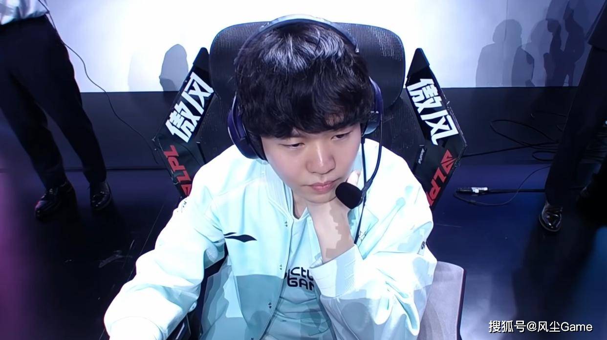 LOL十年賽(sài)事博(bó)主退网！LCK賽(sài)前整活：用河蟹预测比(bǐ)賽(sài)结果