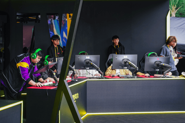 無(wú)畏契约年終(zhōng)狂歡(huān)福州落幕(mù)：国际战队夺冠，全民电竞盛(shèng)宴(yàn)引爆(bào)全城